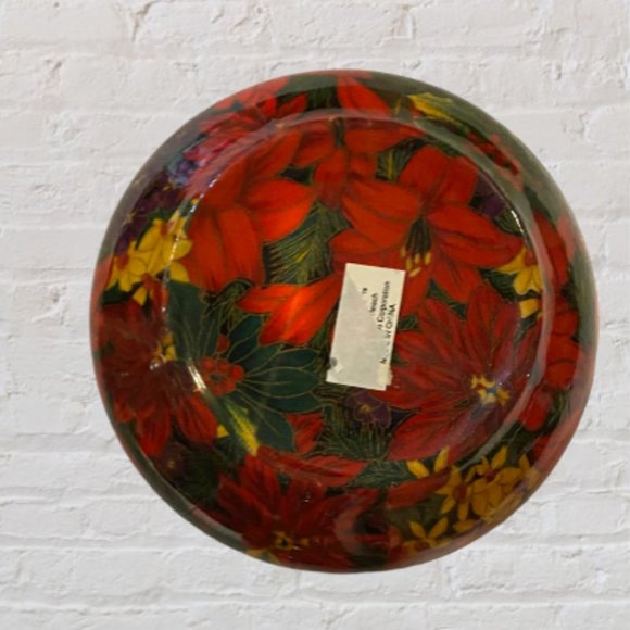 COVERED DISH -- Christmas Bowl/Dish with Poinsettias in Red and Green, Small - Picture 8 of 8